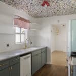 10623 Woodward Ave 17