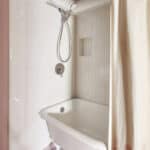 10623 Woodward Ave 24