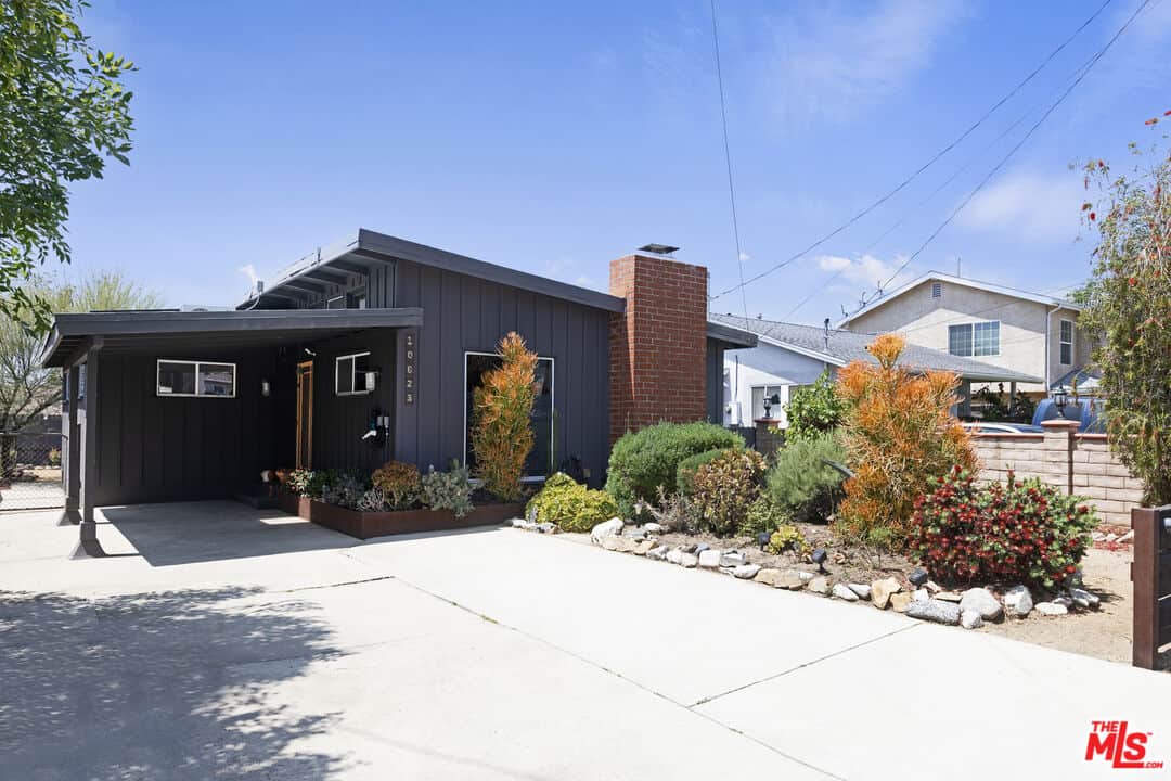 10623 Woodward Ave 34