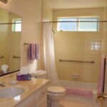 2923 Lawndale Dr 33