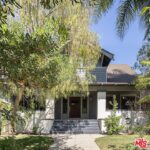 01 1810 S Hobart Blvd