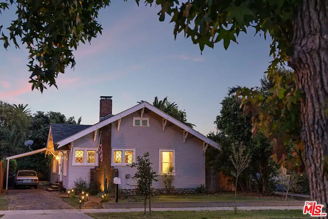 572 E Columbia Ave 13